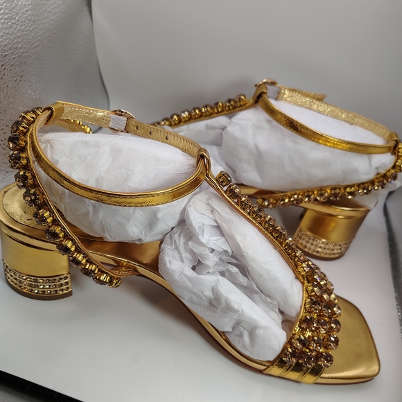 Jeffrey Campbell Gold Embellished Women's Sandals Size 9M Includes Box,Dust Bag - Picture 8 of 15